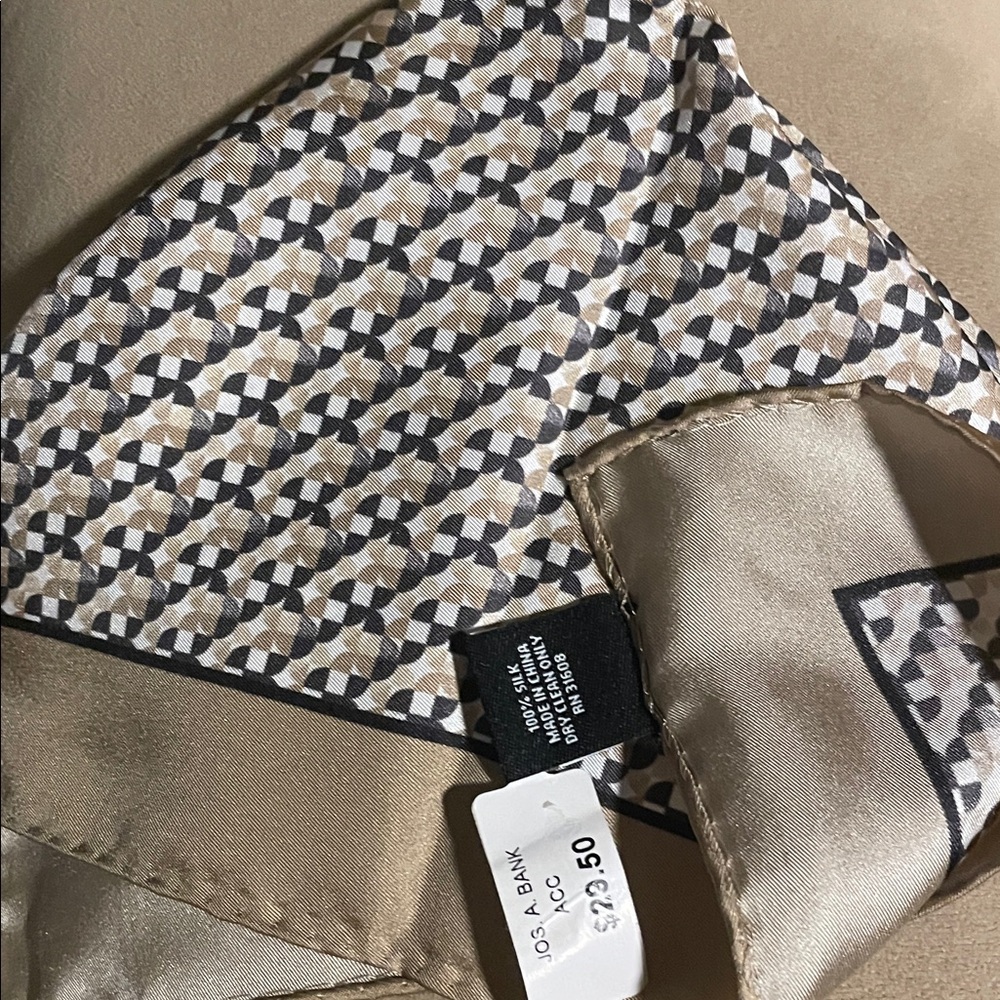 100% Silk Geometric Pattern pocket square in Beige, Black and Cream